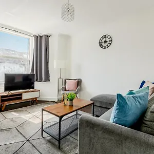  Apartamento Bright 2br Flat, Forest Gate, East Reino Unido