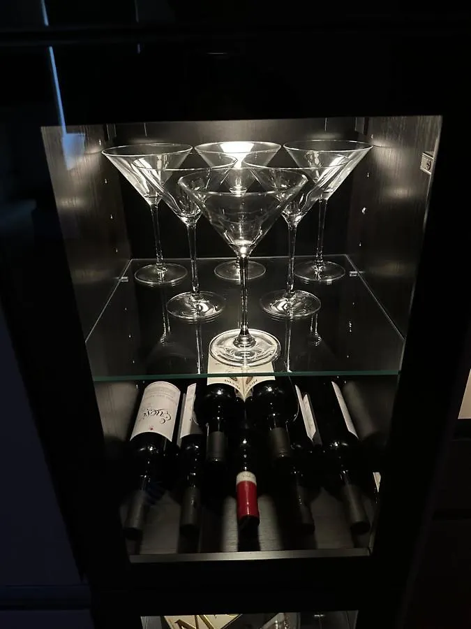 Lr Deluxe Apartments - Fondazione Prada - Metro M3 Милан 0*,